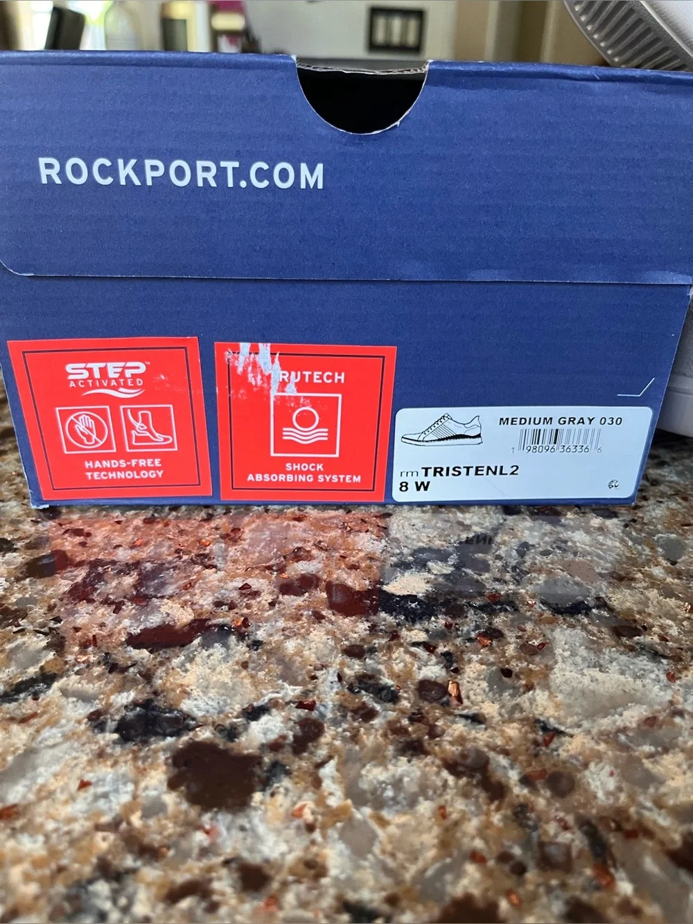 Rockport Men's Casual Lace-Up Sneakers in Light Grey! Size 8 wide! NIB! Comfy!